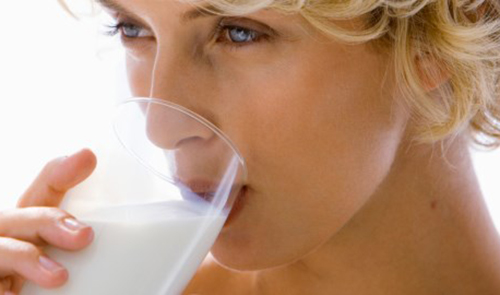 Правда ли, что от молочных продуктов появляются прыщи?