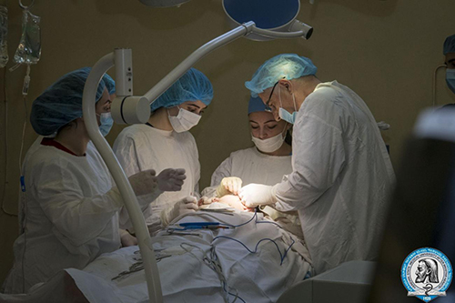 ԵՊԲՀ. Բացառիկ վիրահատություն՝ բարեհաջող ելքով. հայ բժիշկներին հաջողվել է վերականգնել երիտասարդի կտրված ձեռքը