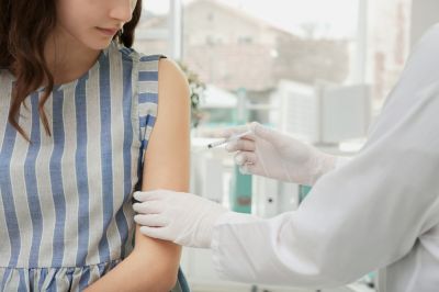 ВОЗ скорректировала рекомендации по вакцинации детей от коронавируса