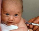 Педиатры призывают делать новорожденным инъекции витамина К в первые часы жизни