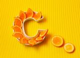 Суточную дозу витамина C нужно увеличить в два раза
