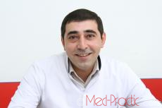 Տարոն Խադիշյան