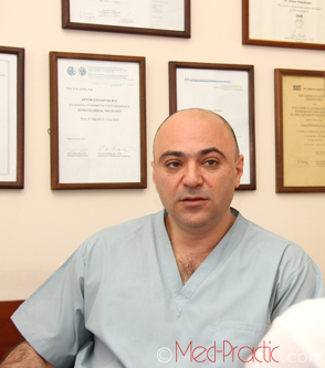 Руководитель онкогинекологической службы медицинского центра «Наири» Артём Степанян