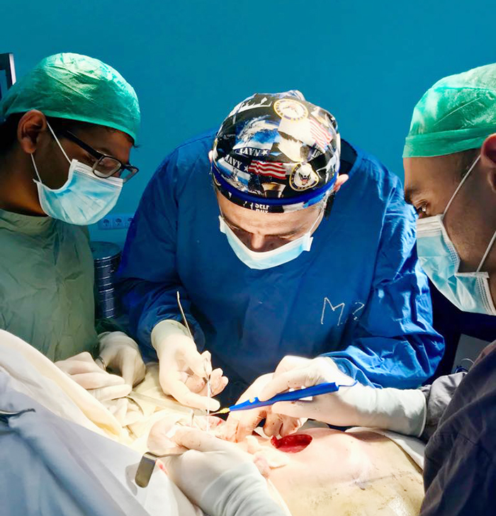 ՈւԱԿ-ում բարեհաջող ելքով կատարվեց ևս մեկ ծավալային բարդ վիրահատություն` կրծքագեղձի ռեկոնստրուկցիա (վերականգնողական վիրահատություն)