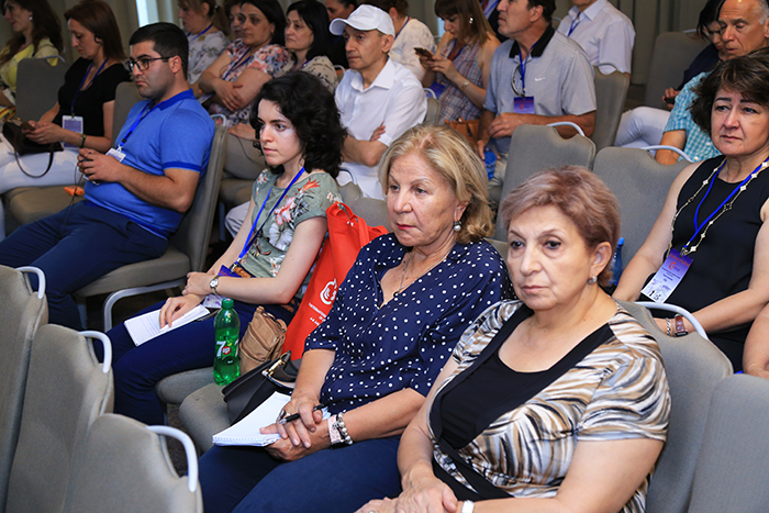 Հայաստանում քաղցկեղով հիվանդների իրավունքների պաշտպանության և սոցիալական խնդիրներին վերաբերող հարցերի քննարկում` հայ բժիշկների միջազգային բժշկական համագումարի շրջանակում